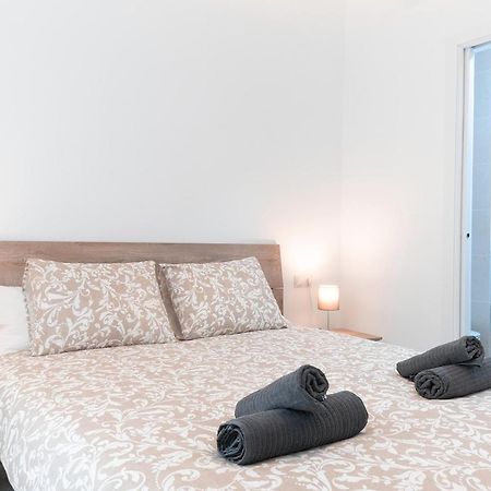 Downtown Apartment Севілья Екстер'єр фото