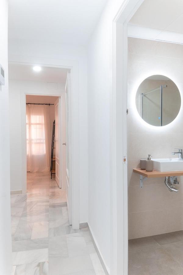 Downtown Apartment Севілья Екстер'єр фото